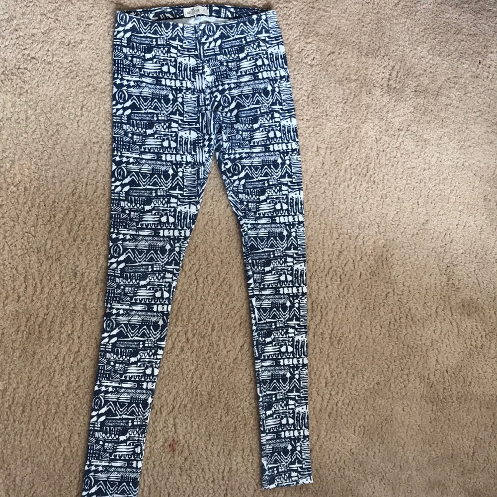 hollister leggings / tights!!